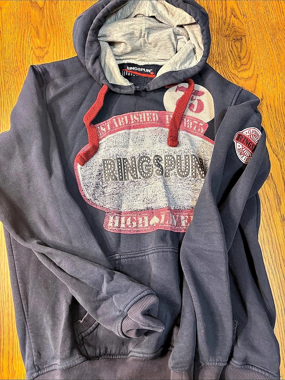 Ringspun Graphic Pullover Hoodie in Gray & Red Size Large